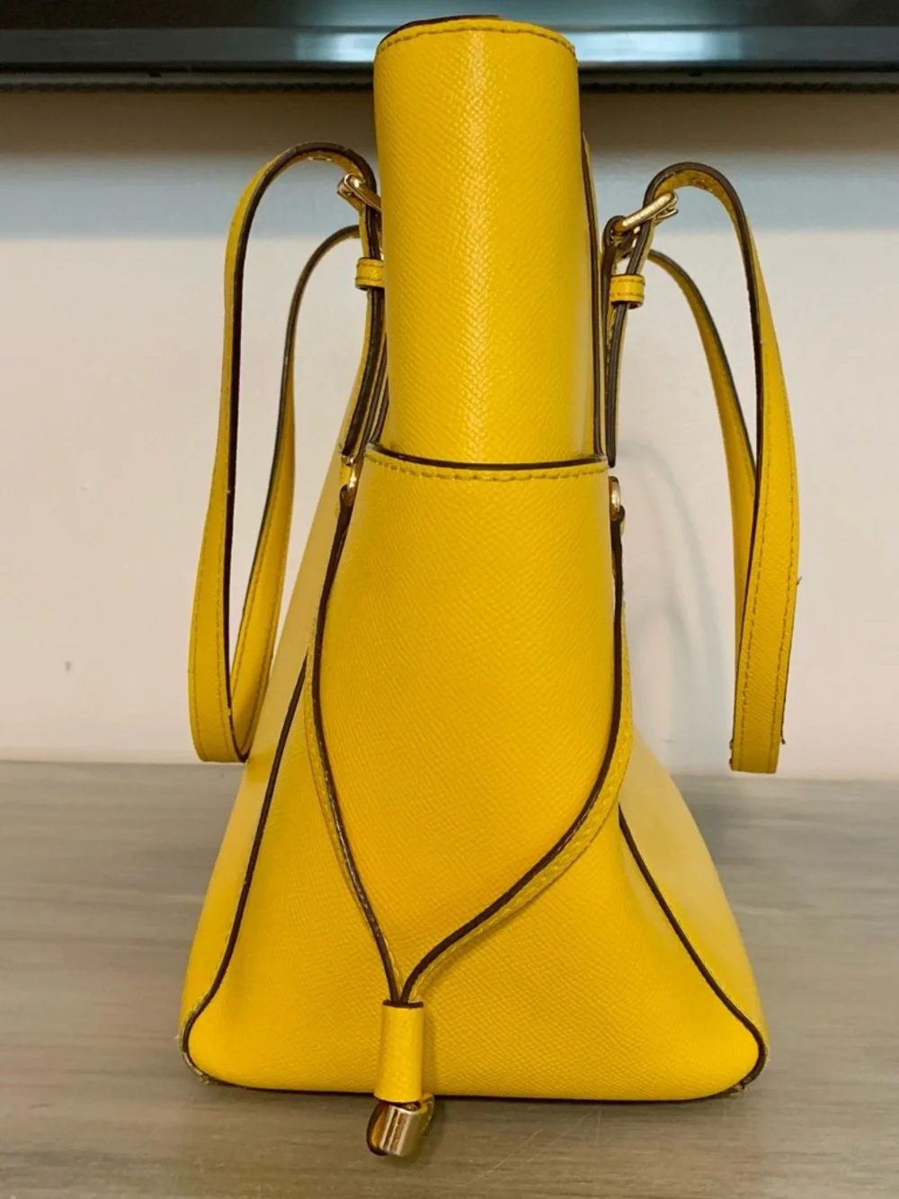 Michael Kors bag Yellow Saffiano Tote should bag large purse designer handbag - Picture 6 of 17